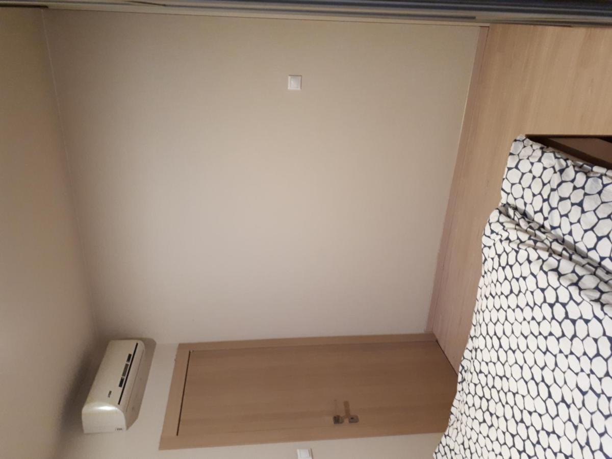 Utulny Apartman V Bratislava 15 Екстер'єр фото