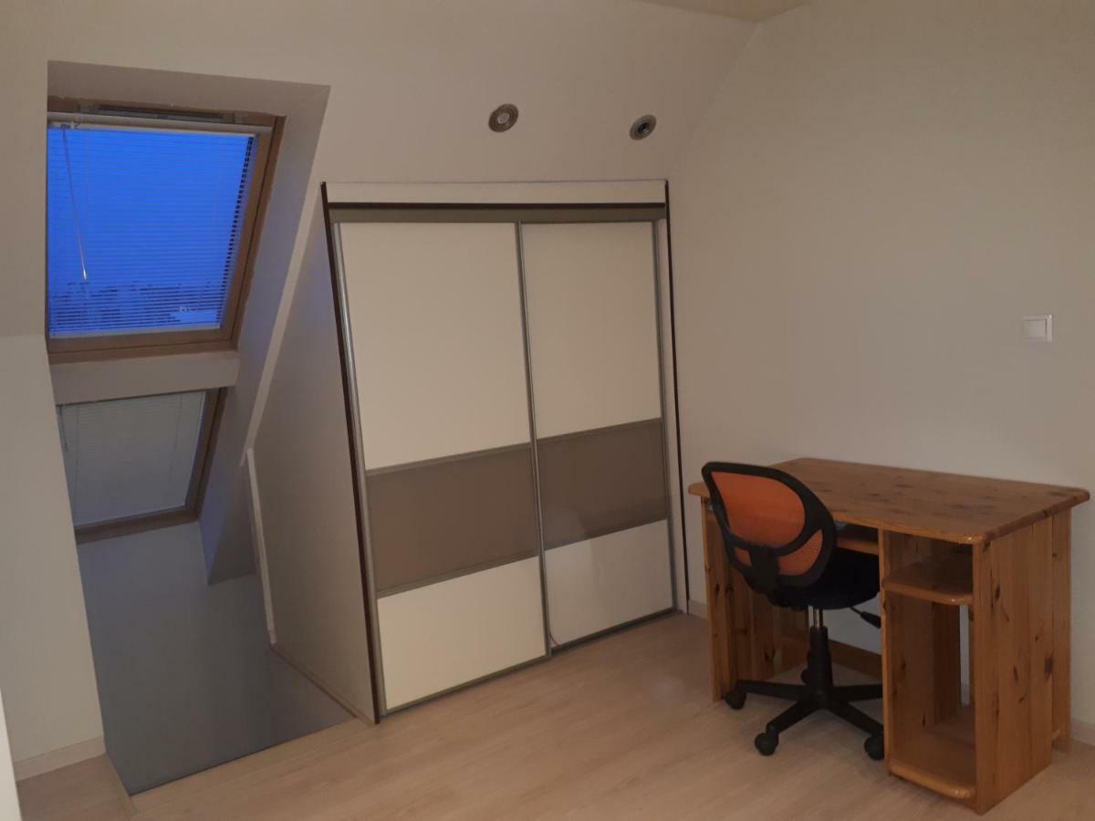 Utulny Apartman V Bratislava 15 Екстер'єр фото