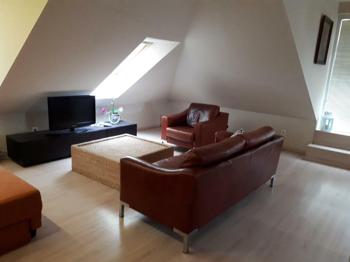 Utulny Apartman V Bratislava 15 Екстер'єр фото